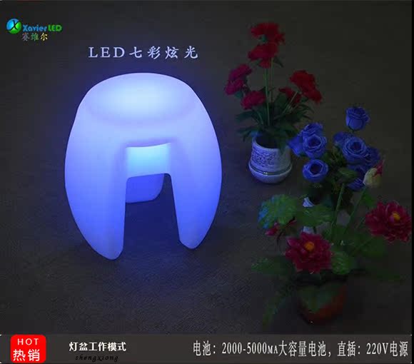 Đèn LED trực tiếp Đèn nhựa châu Âu thanh hộp đêm KTV điều khiển từ xa sạc đơn giản nội thất phân tam giác - Giải trí / Bar / KTV Mẫu đèn thả quầy bar