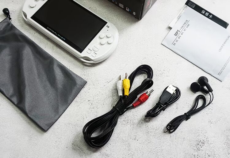Bảng điều khiển trò chơi PSP hoài cổ kiểu cũ GBA cổ điển Pokémon cầm tay nhỏ để gửi bạn trai - Bảng điều khiển trò chơi di động máy chơi game x9 plus