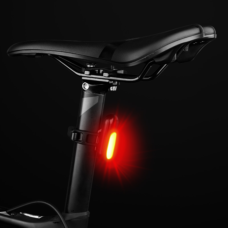 Bicycle taillights USB charging Riding safety taillights Night riding warning mountain bike taillights Bicycle accessories and equipment