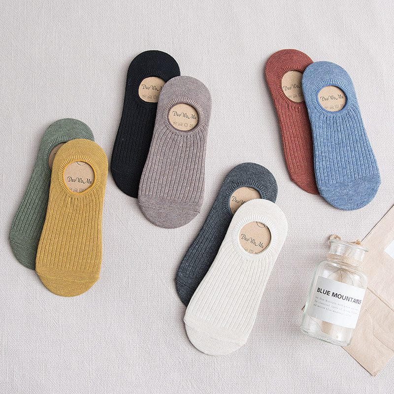 Socks women socks shallow mouth low help cotton spring and summer thin invisible socks female Japanese solid invisible silicone does not fall with the tide