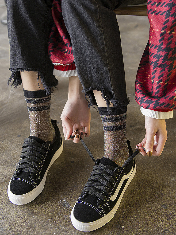 Socks women's tube socks ins tide summer thin transparent crystal stockings Japanese wild bright silk Korean pile pile stockings