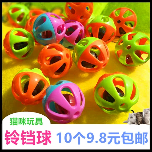 Разноцветная маленькая игрушка, кот