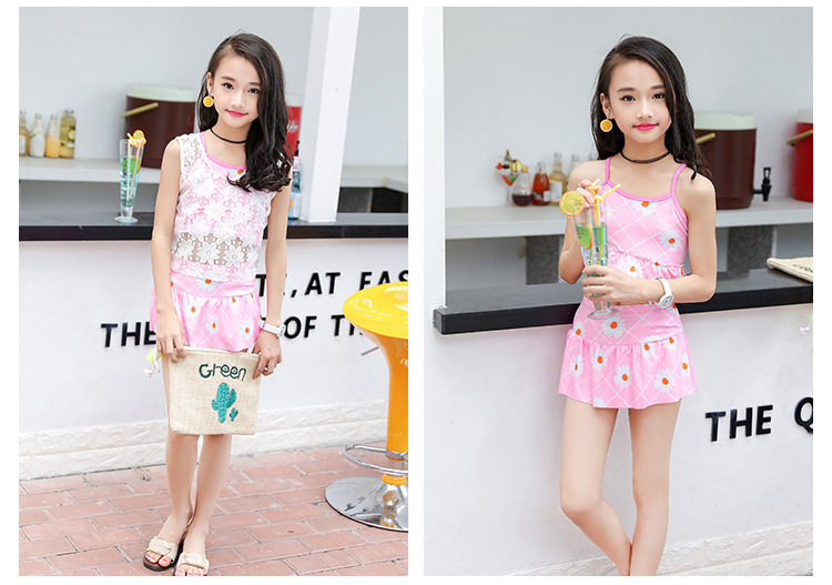 2018 trẻ em chia áo tắm ba mảnh dễ thương cô gái nhỏ trung niên trẻ em đồ bơi bãi biển thể thao váy áo tắm bộ bơi dài tay bé gái