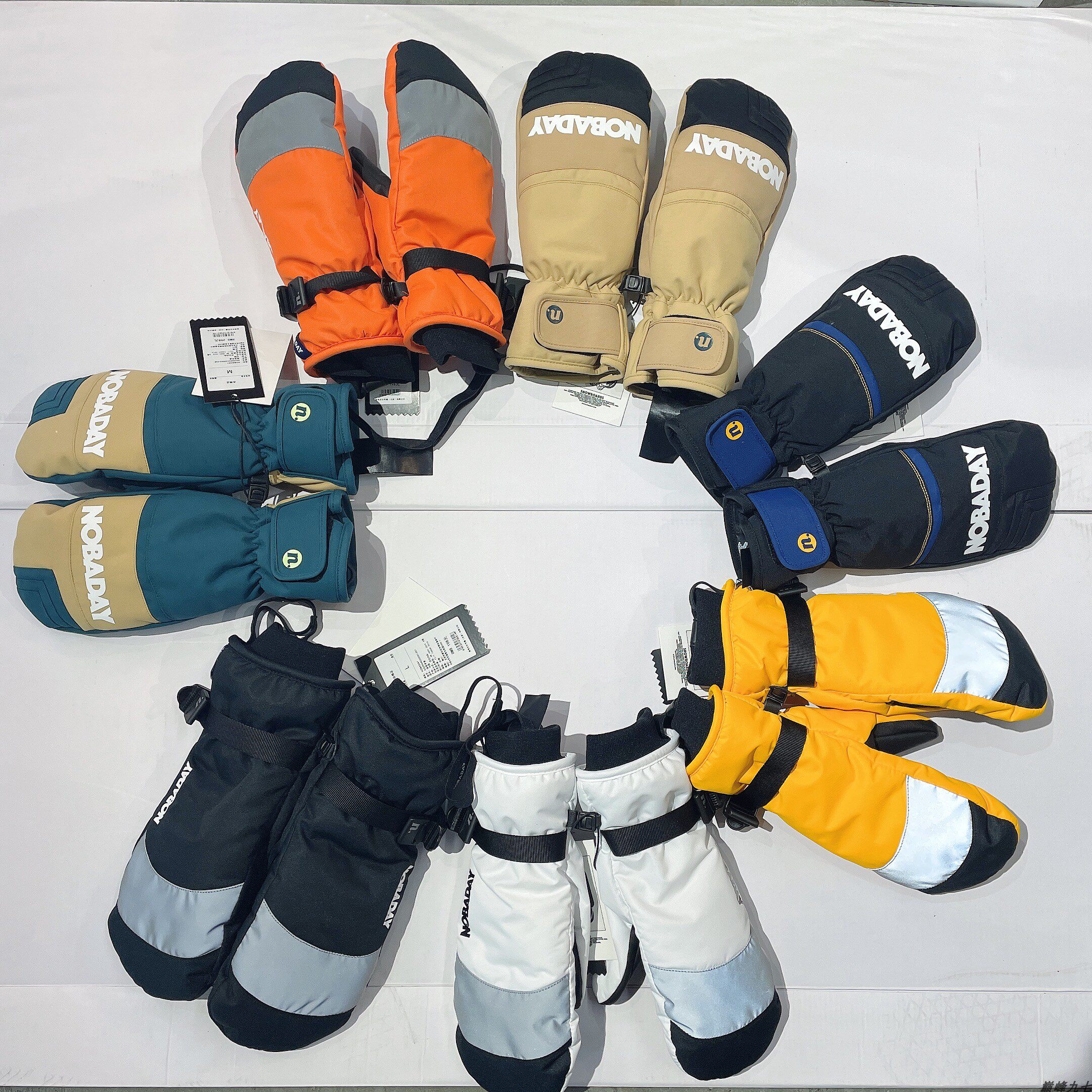 Waterproof engraved smooth flat flower wear-resistant warm zero summer ski gloves nobaday veneer winter hand stuffy son thickened