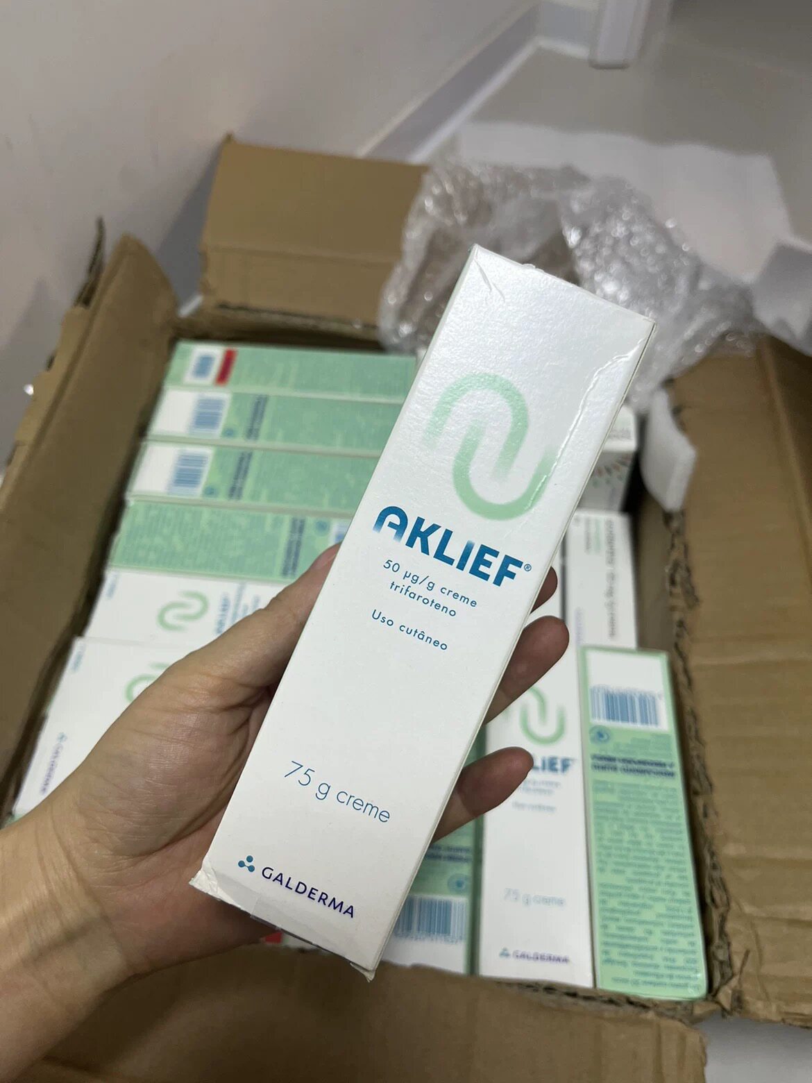 Французская эссенция Aklief с витамином а четвертого поколения для борьбы с морщинами, укрепляющая и омолаживающая эссенция с принтом бобов Изображение 1