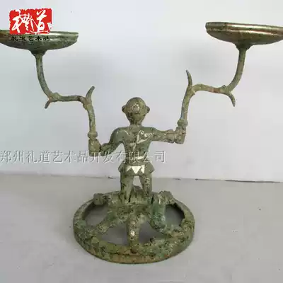 Antique gilt, silver, bronze, craft gift decoration, Warring States Qi humanoid copper lamp decoration, old museum exhibits