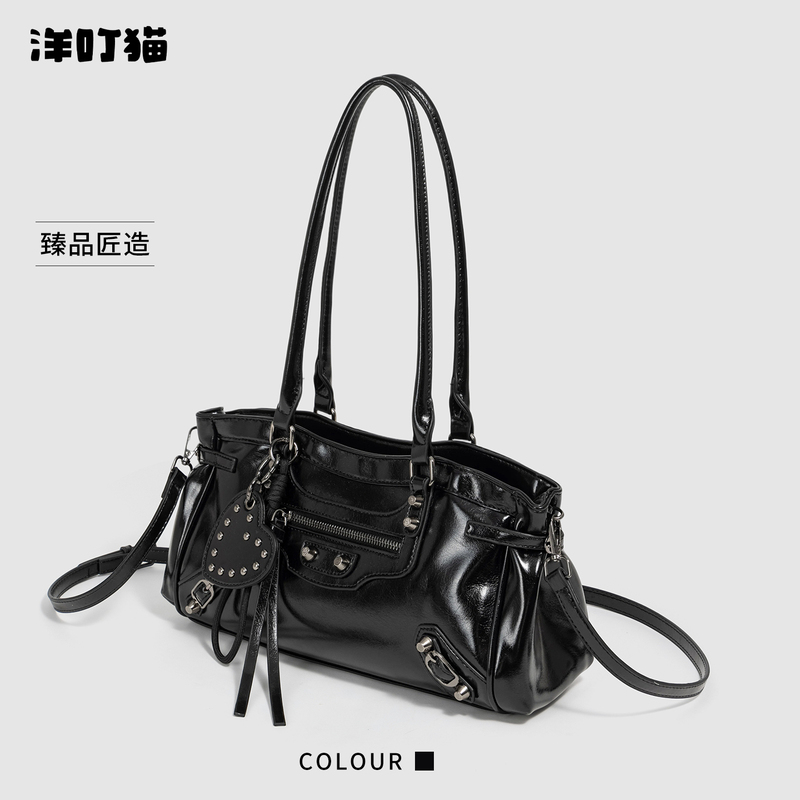 Yangdingmao Niche Sweet Cool Style Black Motorcycle Underarm Bag 2026 New Autumn and Winter Studded Trendy Shoulder Handbag Yangdingmao Niche Sweet Cool Style Black Motorcycle Underarm Bag 2026 New Autumn and Winter Studded Trendy Shoulder Handbag