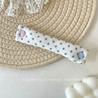 Смятые голубые в горошек точки