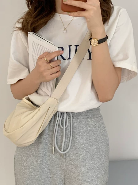 Товары от 小白兔几