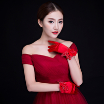  Korean bridal gloves Winter wedding dress wedding gloves short red full finger satin white 2021 new