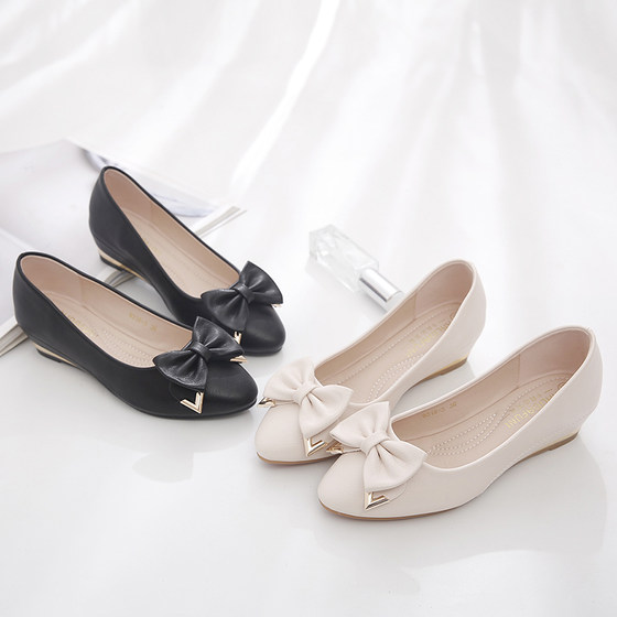 2025新款坡跟单鞋女内增高淑女鞋百搭防滑平底浅口软皮软底妈妈鞋