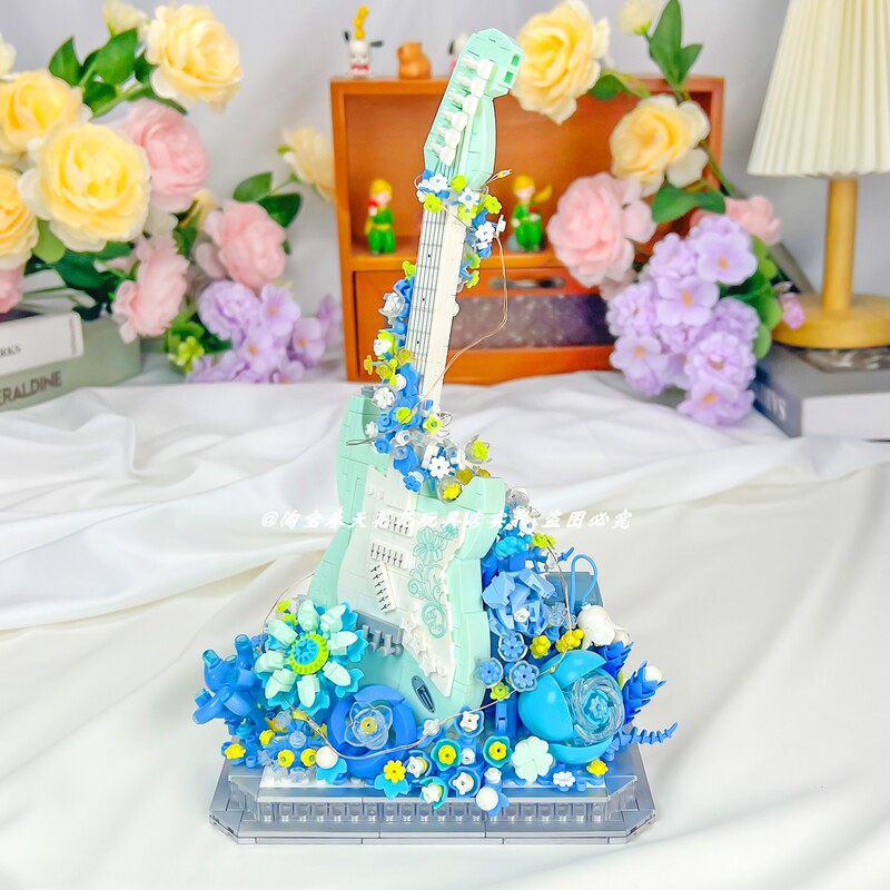 Guitar Flower Sea Building Blocks, High Aesthetic Value, Ethereal Bass Assembly Ornaments, Eternal Flowers, Gift for Girls, Valentine's Day Present Guitar Flower Sea Building Blocks, High Aesthetic Value, Ethereal Bass Assembly Ornaments, Eternal Flowers, Gift for Girls, Valentine's Day Present