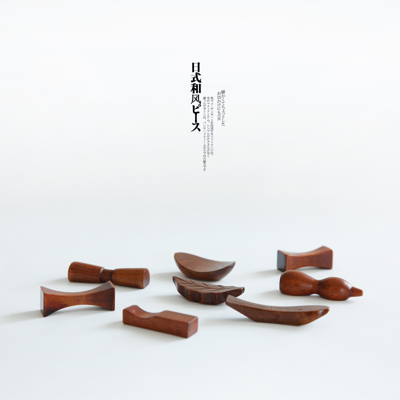 Kawashimaya Japanese style creative wood chopsticks tow Household Chinese dining room chopsticks pendulum chopsticks chopsticks rack Chopsticks holder