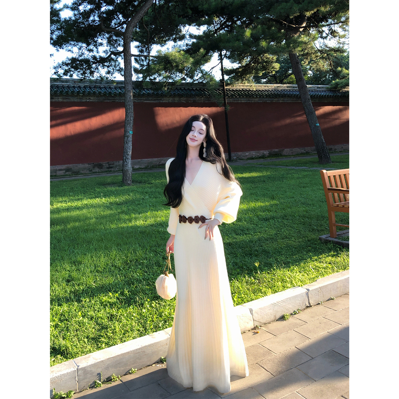 Youwei【Girl's Flower Room】White Dress for Women 2026 New Autumn Long-Sleeved Knit Dress Youwei【Girl's Flower Room】White Dress for Women 2026 New Autumn Long-Sleeved Knit Dress