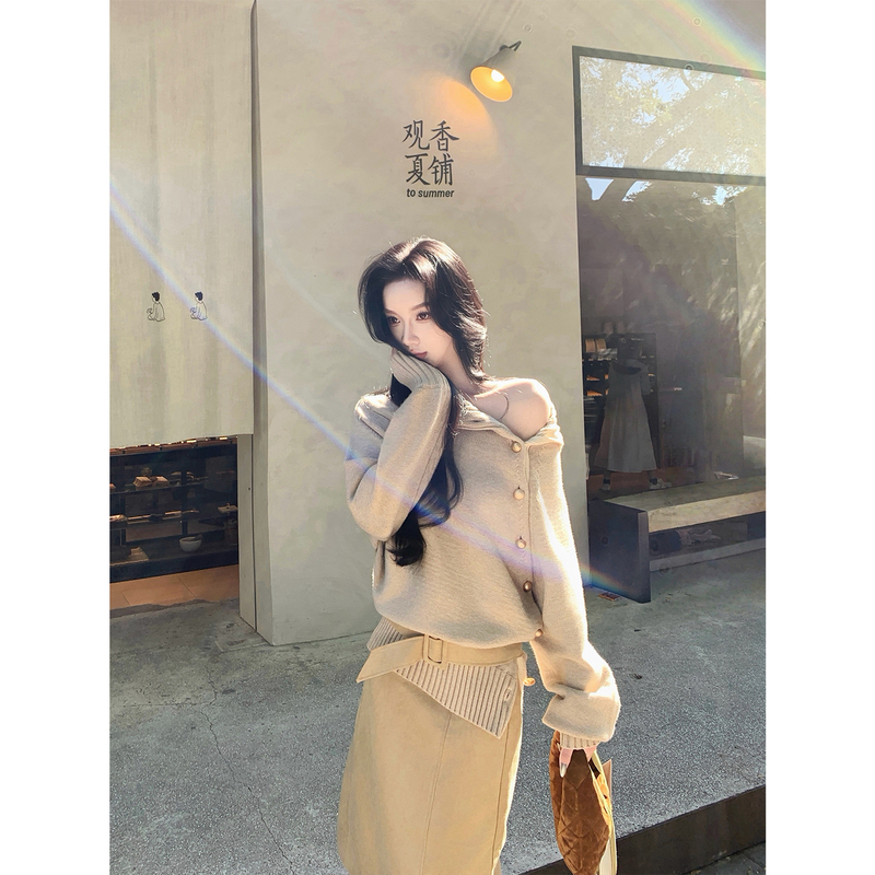Youwei【Fluffy Rocking Horse】Autumn Asymmetrical Knit Top for Women 2026 New Long Sleeve Loose Sweater