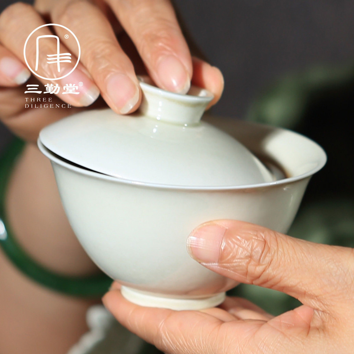 The three frequently tureen jingdezhen ceramic kung fu tea tea cups only three cup plant ash glaze to The bowl