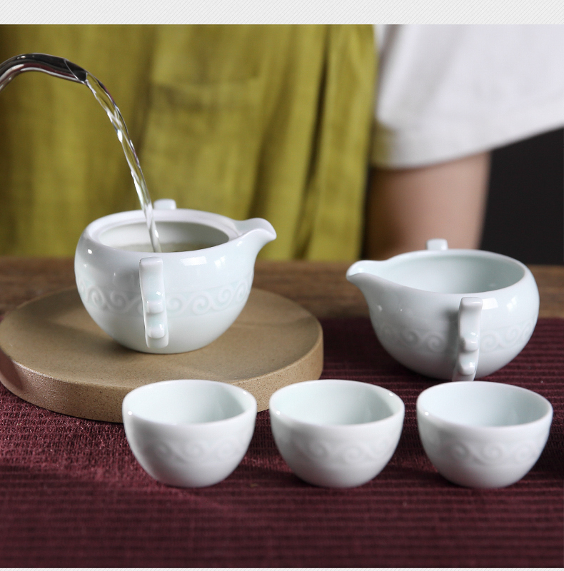 Kung fu tea set three frequently hall jingdezhen ceramic fair BeiYing green manual its tea tea cup and cup