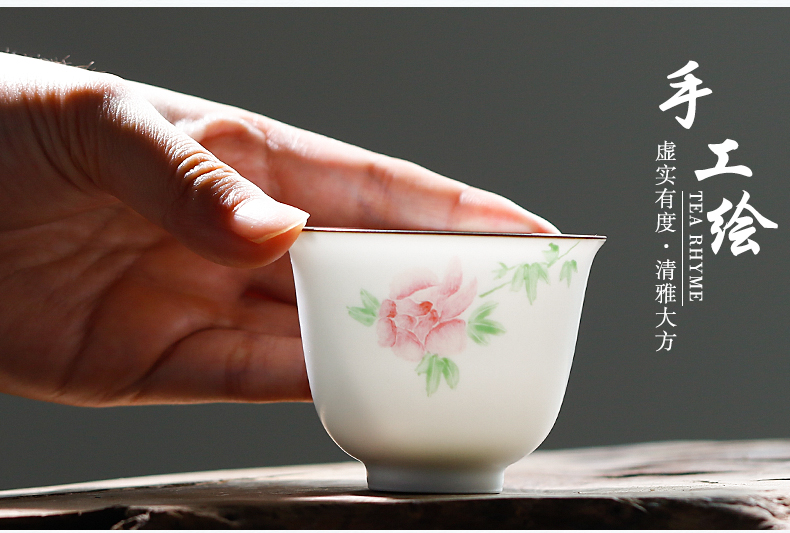 Kung fu tea cup three frequently hall jingdezhen ceramic sample tea cup hand - made twelve flora cup tea set S42011