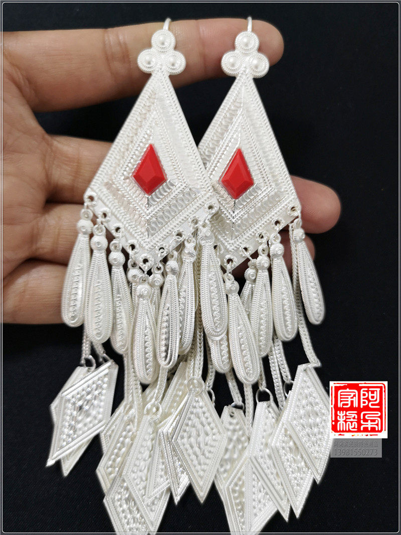 Liangshan Yi sterling silver earrings diamond-shaped ethnic style traditional handicraft sterling silver handmade earrings women's jewelry