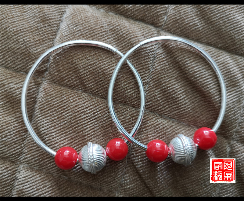 Yi Aduo large circle silver earrings with silver beads and red beads Yi sterling silver pure handmade ethnic style female earrings