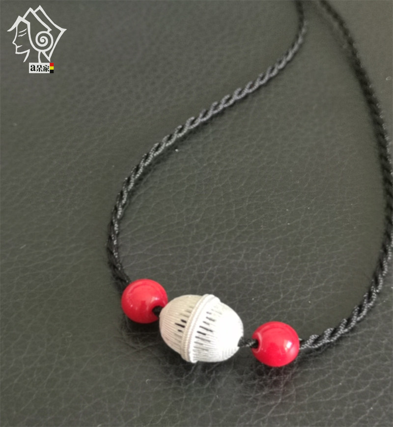 a family Yi ethnic group necklace for men and women Liangshan pure silver ornament ethnic wind characteristic retro silver pearl necklace jewellery