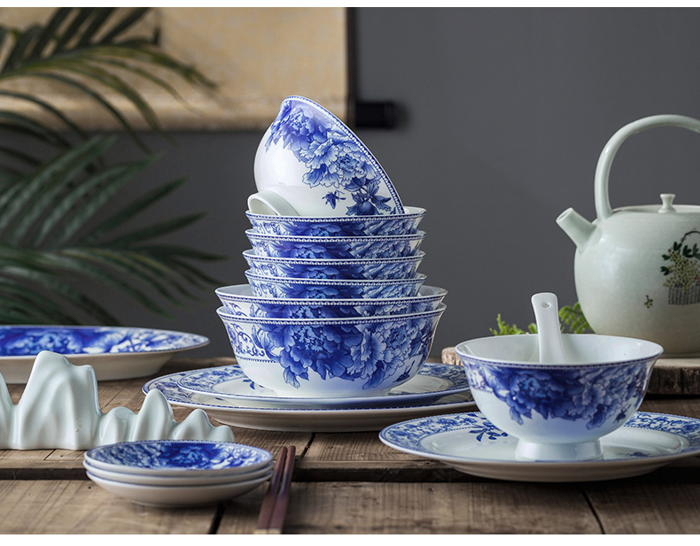 Dishes suit jingdezhen blue and white porcelain bowls cutlery set Chinese wind plate composite ceramic bowl home eat bread and butter