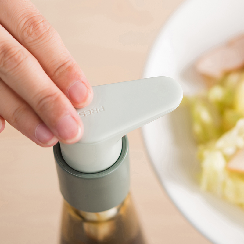onlycrook Oyster Oil Bottle Press Mouth Oyster Oil Squeezer Press Thever Kitchen Oil Pot Consumption Oil Press Mouth Universal