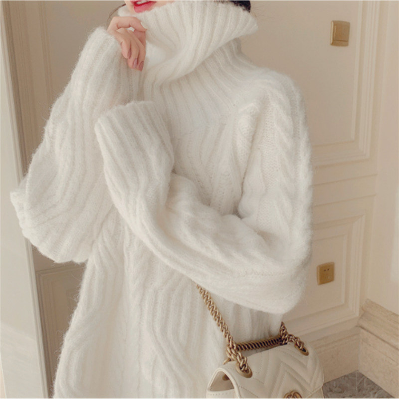 The ladies also love the soft glutinous sweater women's lazy style loose outer wear high-neck thickened warm twist knitted sweater autumn and winter