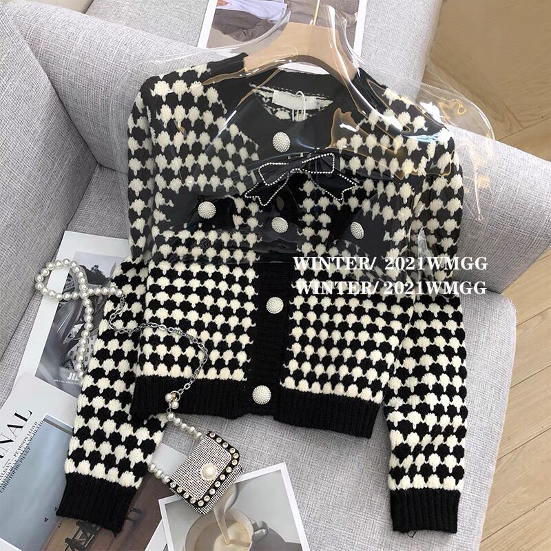 Little fragrance sweater coat sweater sweater in autumn and winter wear short little diamond loose lily and thick knitted shirt