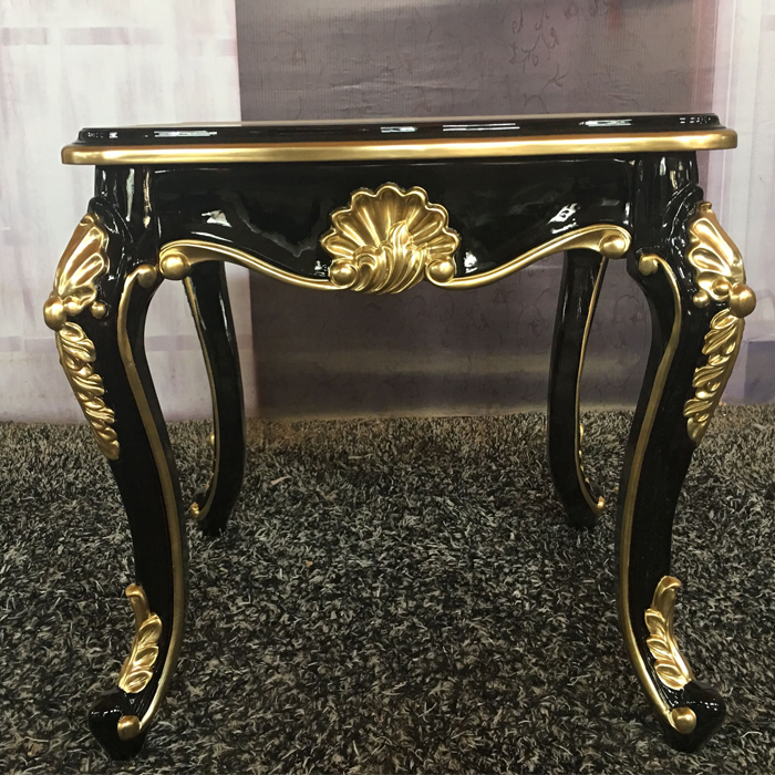 A few small tea - table tables in the square angle of the neoclassical sofa several small tea - table negotiation table