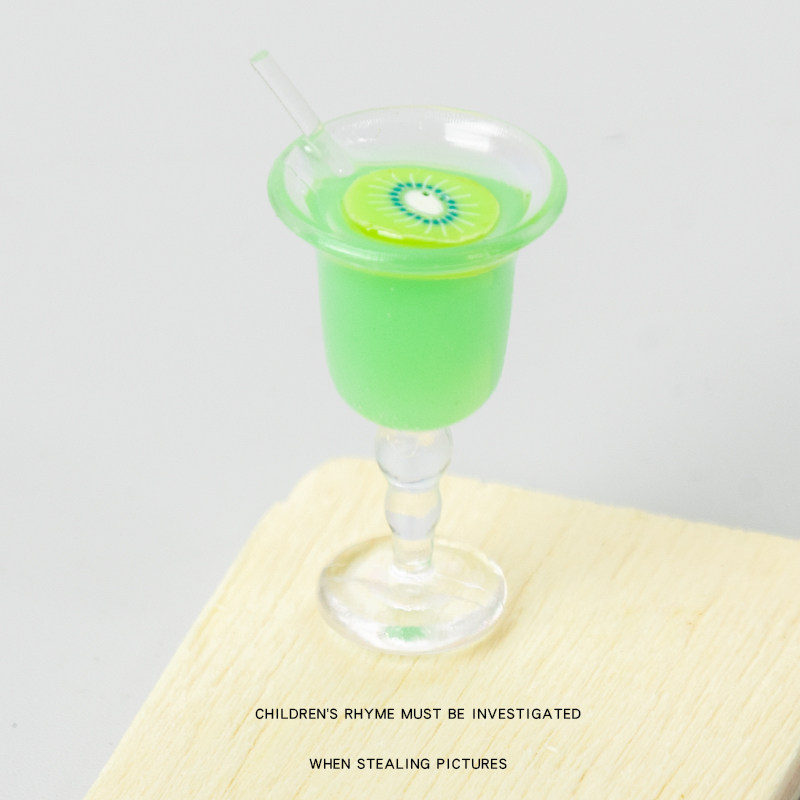 dollhouse simulation miniature kiwi fruit juice drink food play house wine toy model doll house