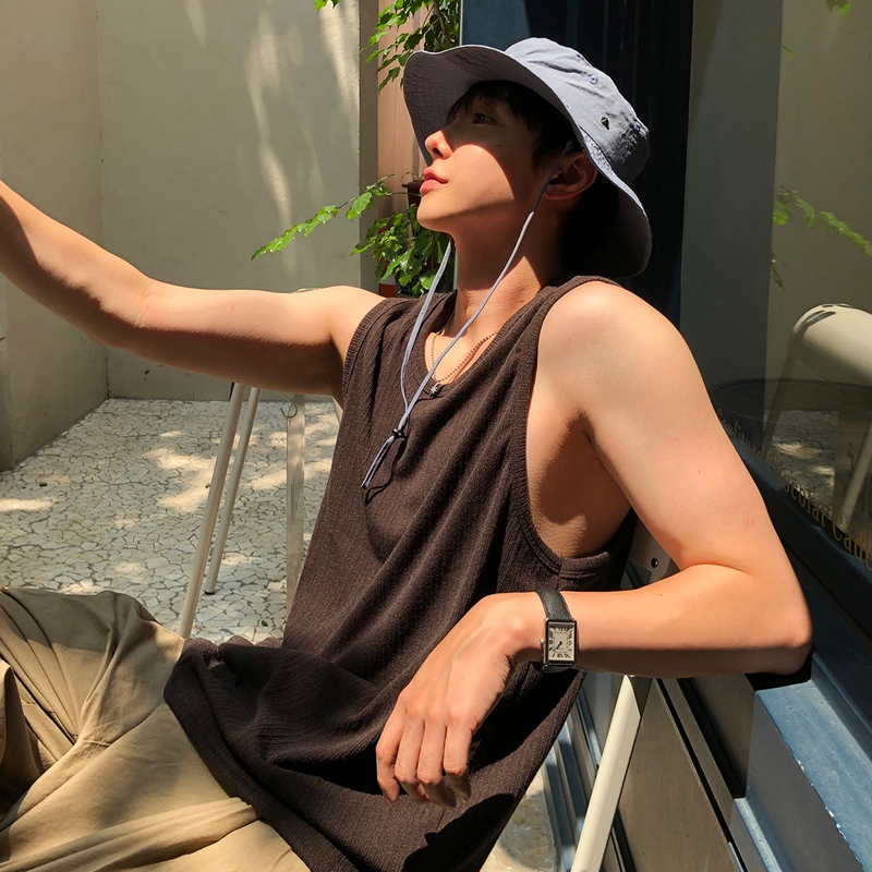 Ssumenam'Ration Model Meilade' Brown Vest for Men, Summer Sports Korean Style Loose Solid Color Sleeveless Shirt Ssumenam'Ration Model Meilade' Brown Vest for Men, Summer Sports Korean Style Loose Solid Color Sleeveless Shirt