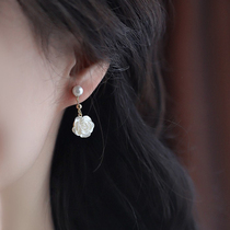 British (designer) Catia Seli camellia pearl earrings for women light luxury high-end and elegant earrings