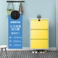 Светло-желтые три ведра желтых 655 пуговиц