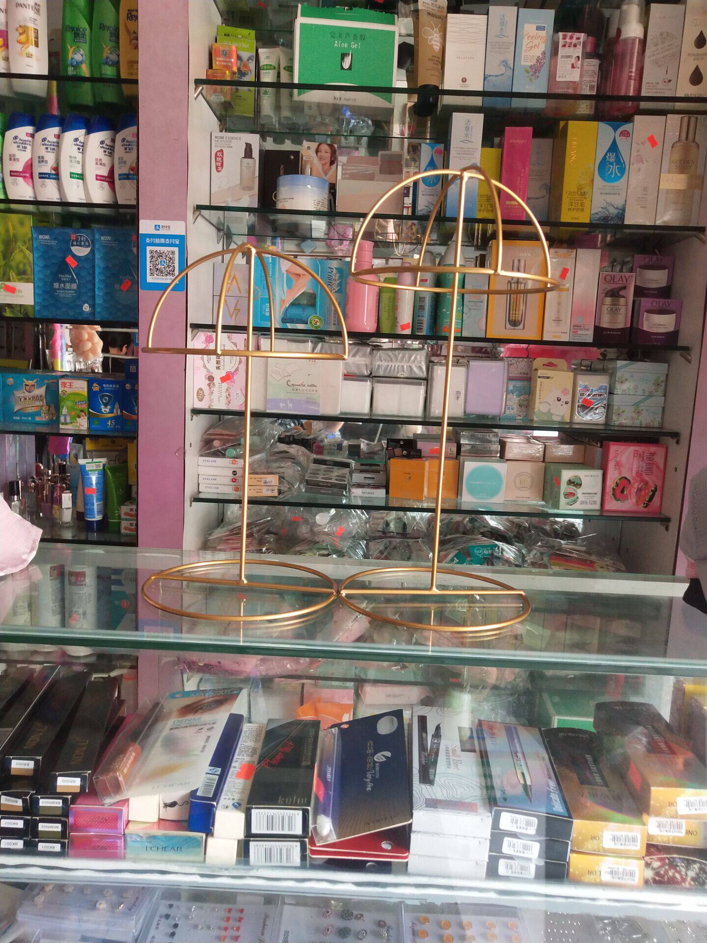 Jane European iron hat bracket shop display rack props hat bracket floor display rack hat rack hat holder