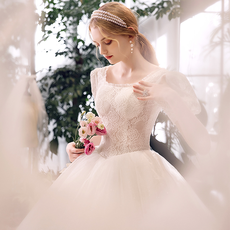 Legal light wedding dresses 2022 new brides main yarns advanced texture lace minimalist lemmy out of the door yarn