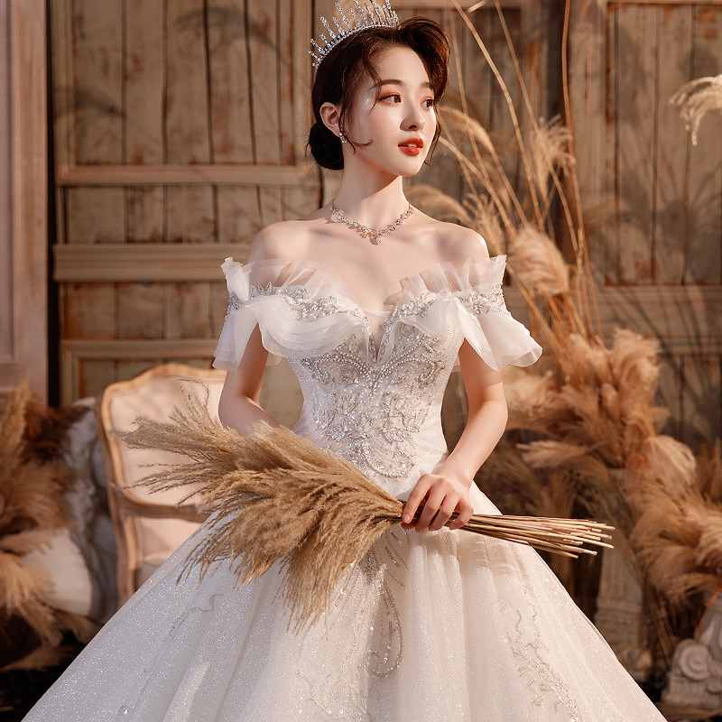 High-end Korean version with a shoulder light wedding dress 2022 new bridal main yarn Super fairy wedding senior texture Heavy work extravaganza