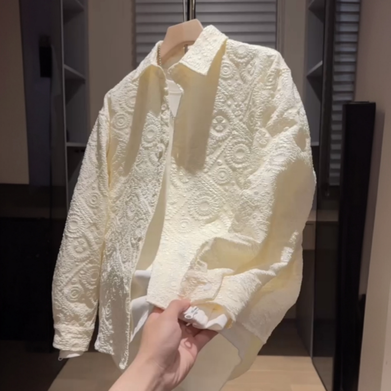 Spring and Summer Ethnic Style Three-Dimensional Jacquard Swallowtail Lapel Shirt Men's Fashionable Versatile Loose Breathable Casual Jacket Spring and Summer Ethnic Style Three-Dimensional Jacquard Swallowtail Lapel Shirt Men's Fashionable Versatile Loose Breathable Casual Jacket