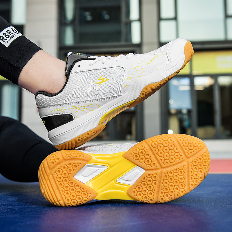 Кроссовки для волейбола 专业打排球鞋女学生防滑耐磨透气运动训练鞋拔河鞋轻便气排球 Medaron