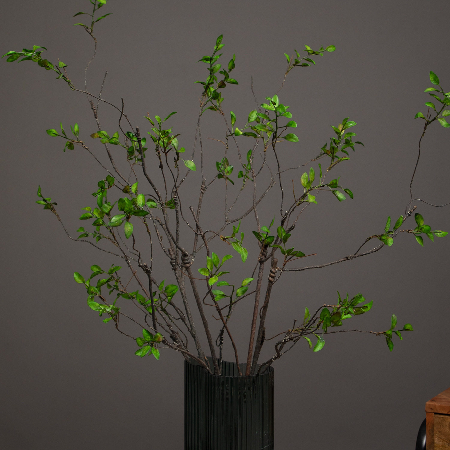 Pastoral style coffee table dining table floral feel banyan leaves withered vines autumn leaves modern minimalist model room fake flowers