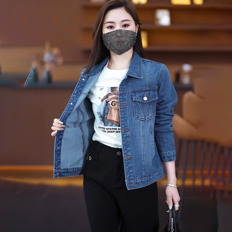 Korean Style Versatile Denim Jacket for Women, Short Style, 2026 Spring and Autumn, Petite Casual Fashion, Preppy Style Jacket Top, Trendy