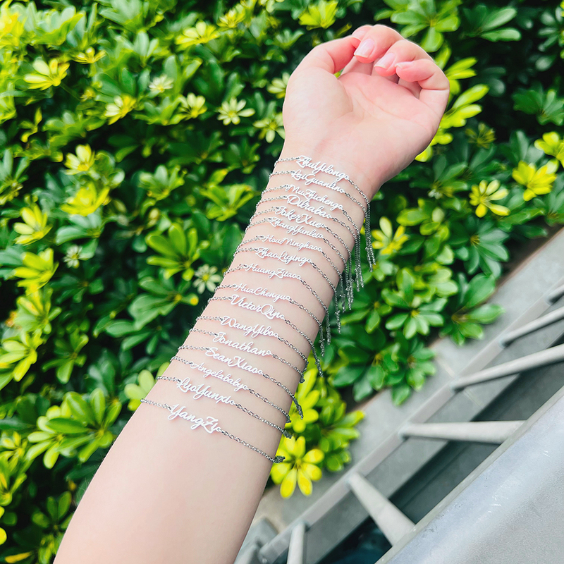 Celebrity-Themed Letter Bracelets: Yang Ying, Zhao Lusi, Ju Jingyi, Cheng Yi, Hou Minghao, Sun Ensheng, Xiao Zhan Celebrity-Themed Letter Bracelets: Yang Ying, Zhao Lusi, Ju Jingyi, Cheng Yi, Hou Minghao, Sun Ensheng, Xiao Zhan