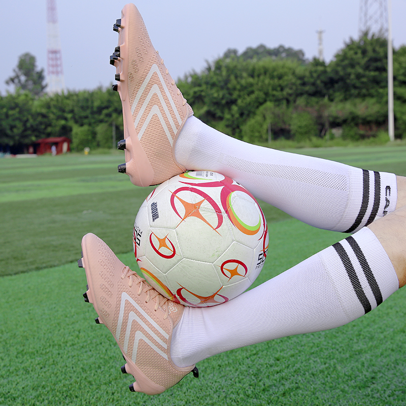 Soccer shoes pink men's and women's broken nails FG long nails C Ronaldo Messi adult students Sao powder summer breathable Falcon t90ag