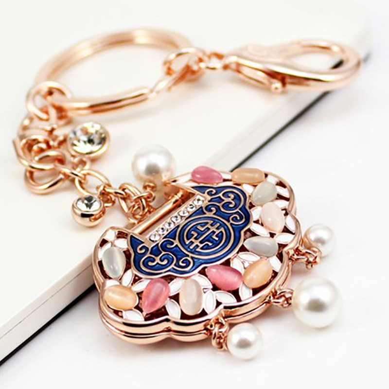 China Wind Personality Creative Long Life Lock Key Button Car Key Chain Hanging Decoration Goddess Bag Pendant Cute Refinement-Taobao