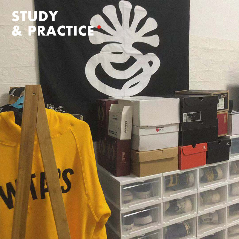 SP Planning NBHD Seven Head Snake Hanging Blanket Silk Screen Metal Reinforcement NEIGHBORHOOD FUCT hang up