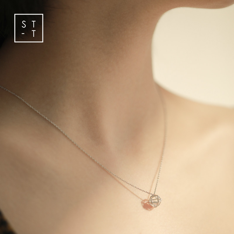 Mrs. Shen S925 Pure Silver Necklace Woman Birthday Korea Temperament Personality Hollowed-out Geometric Pendant Lock Bone Chain Gift