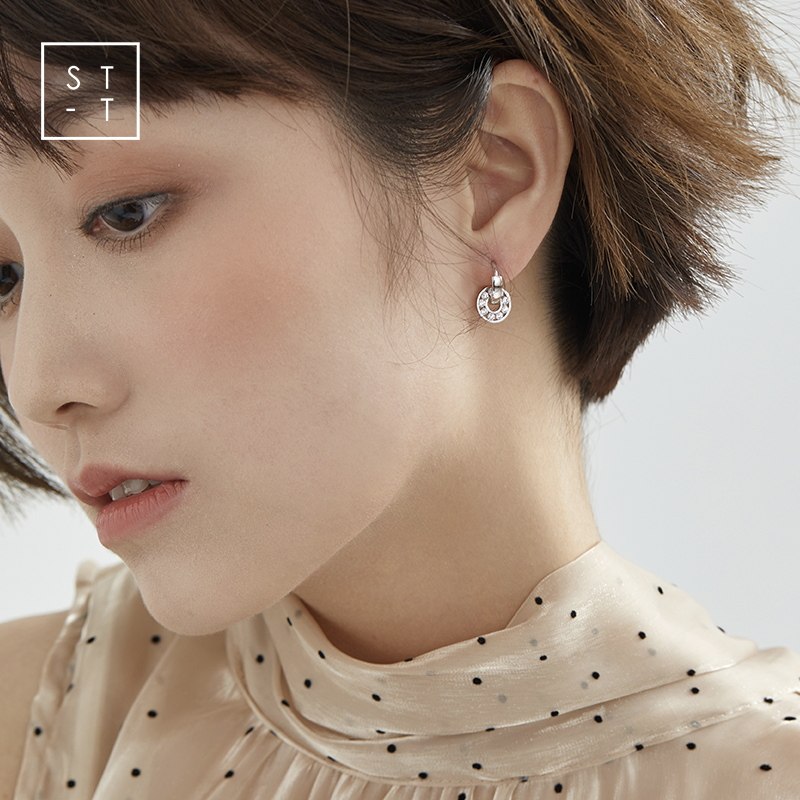 Mrs. Shen S925 sterling silver Korean style simple round pendant glossy ear buckle female student personality fashion creative earrings