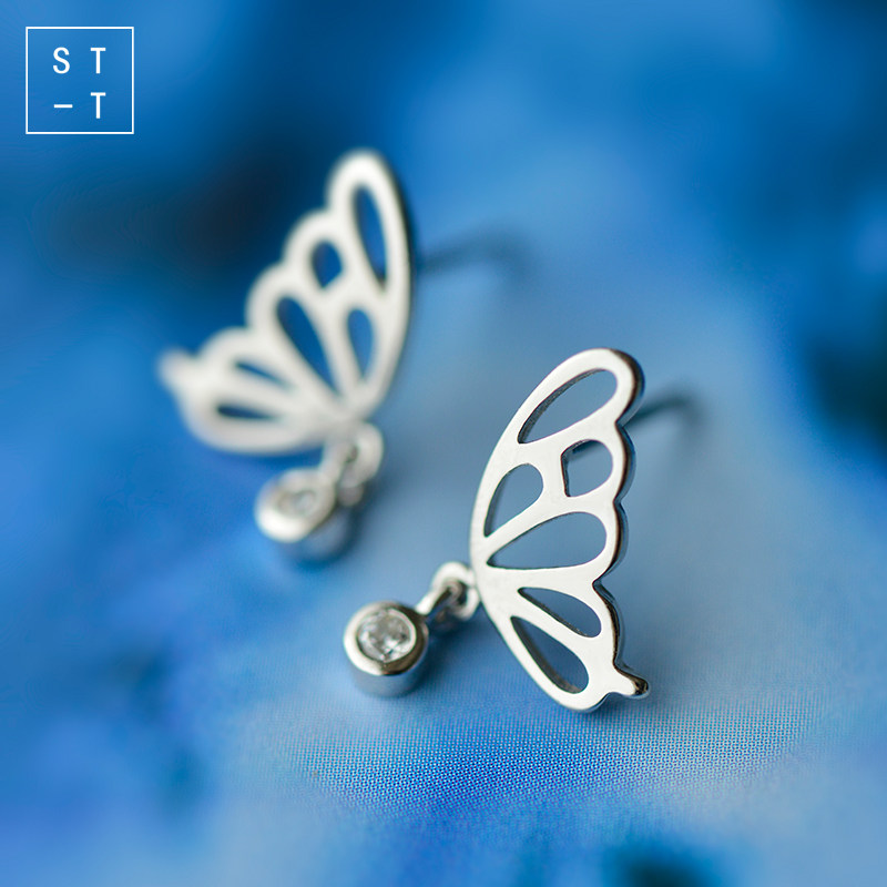 t Shen's wife S925 pure silver Korean fresh temperament ear decoration sweet and beautiful fashion mini butterfly small ear needle female sending person