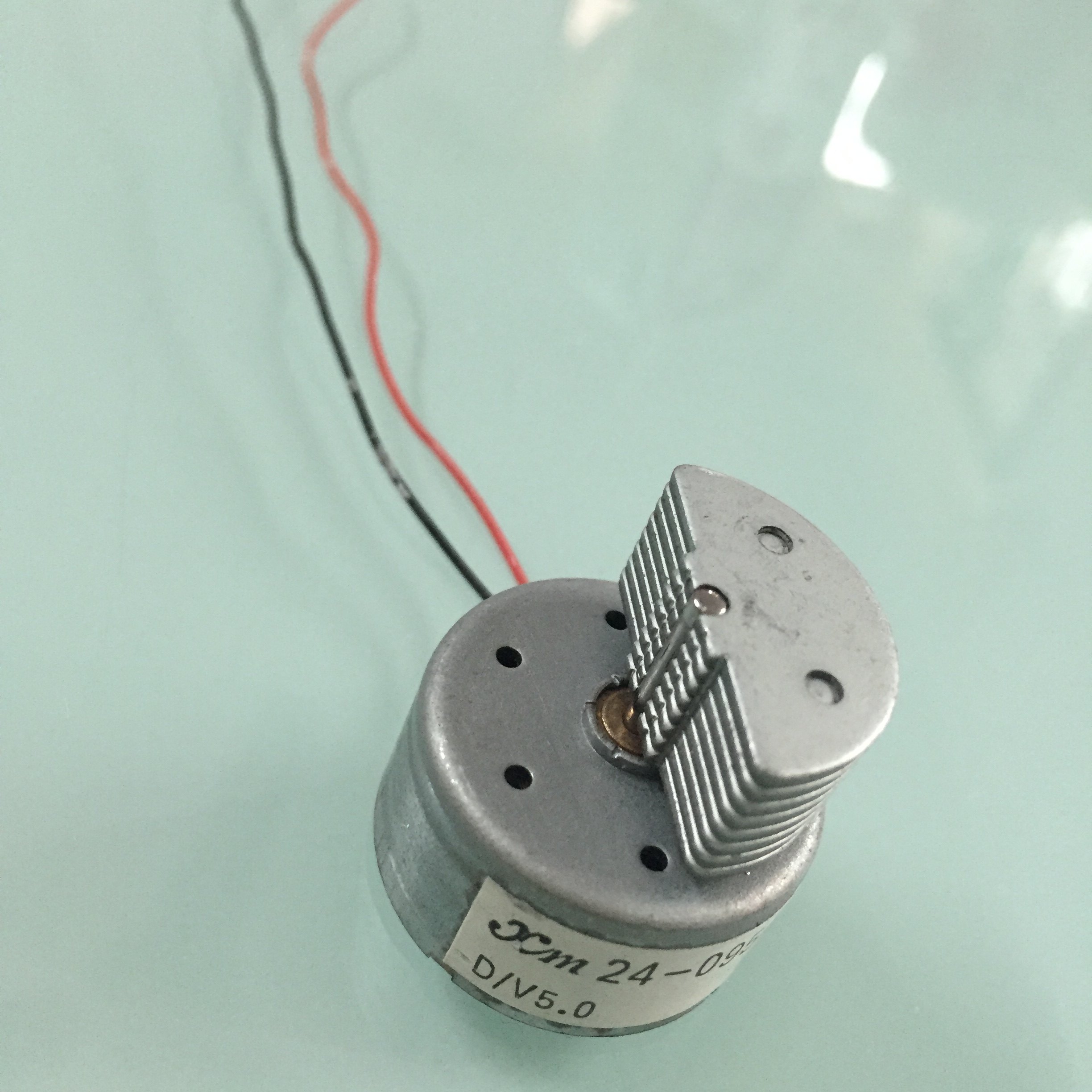 300 eccentric wheel DC vibration massager motor toy motor strong shock sense game console handle motor