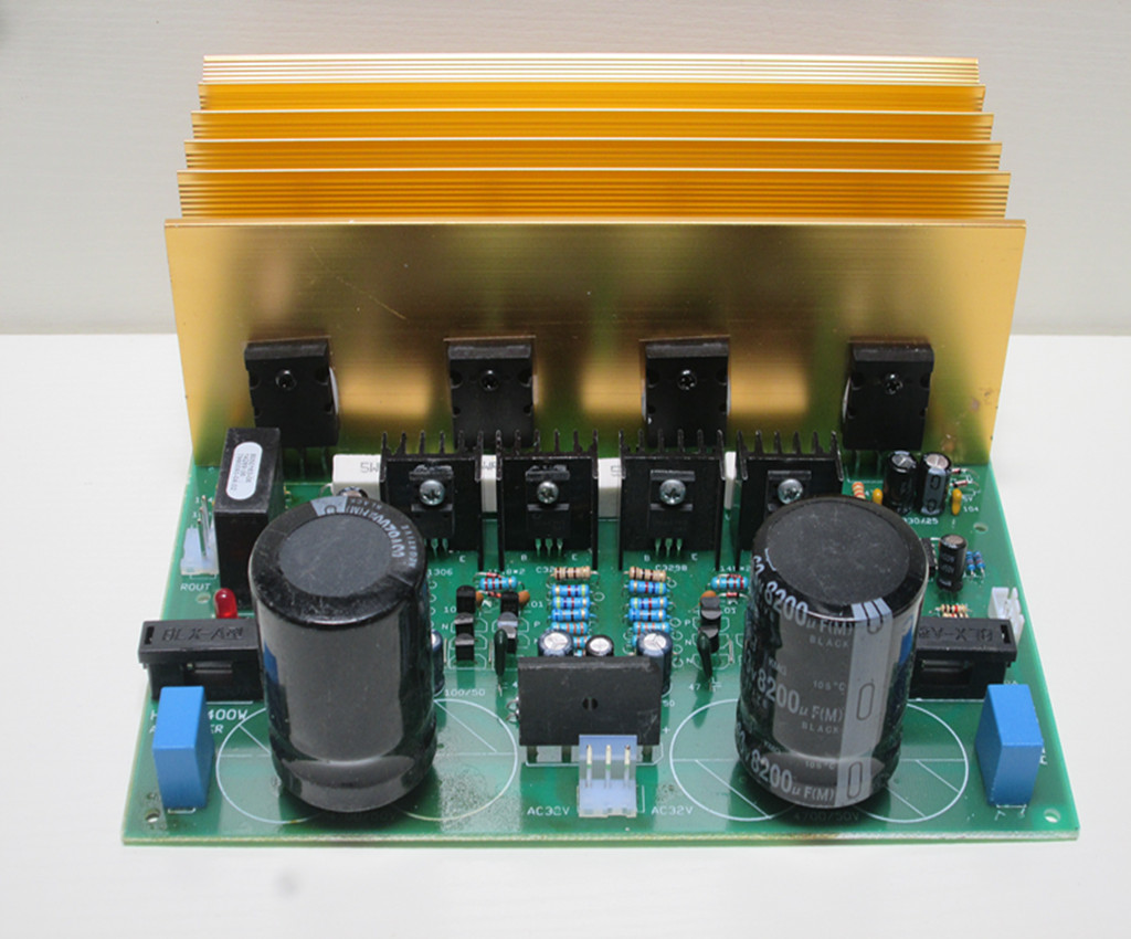 2 pairs of original disassembly machine Japan Toshiba tube 1943 5200 high power 400W2 0 power amplifier board audio motherboard